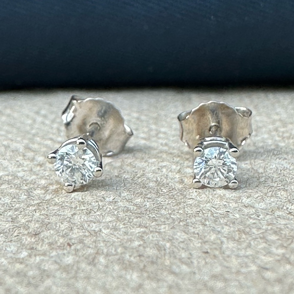 1/4 carat Diamond in 14k White Gold Studs